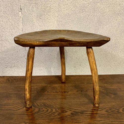 19th century primitive hand carved 3 leg milking stool - CATEGORY: ANTIQUE STOOLS - DATED 19TH CENTURY