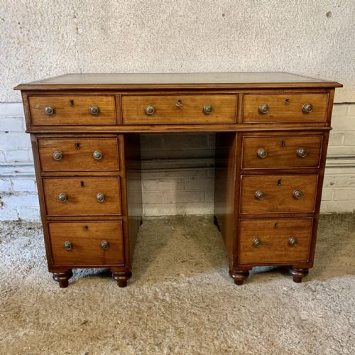 late georgian mahogany kneehole desk with leather top - CATEGORY: ANTIQUE DESKS - DATED GEORGIAN