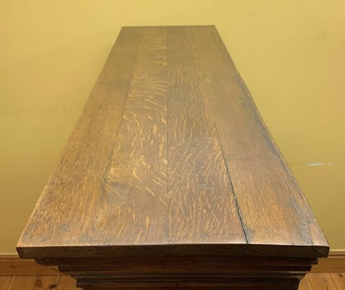 CIRCA 1900 OAK BOOKCASE WITH 2 GLAZED DOORS ENCLOSING 3 ADJUSTABLE SHELVES - ADDITIONAL PHOTO 2