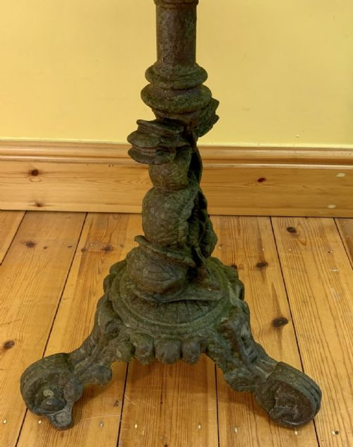 VICTORIAN CAST IRON PUB TABLE - ADDITIONAL PHOTO 4