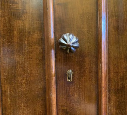 VICTORIAN MAHOGANY 2 DOOR WARDROBE - ADDITIONAL PHOTO 7