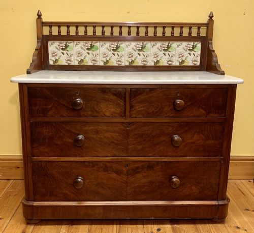 VICTORIAN MAHOGANY WASHSTAND WITH MARBLE TOP AND GALLERY TILED BACK STAND - ADDITIONAL PHOTO 1