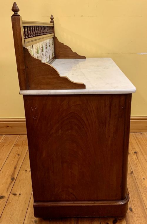 VICTORIAN MAHOGANY WASHSTAND WITH MARBLE TOP AND GALLERY TILED BACK STAND - ADDITIONAL PHOTO 12