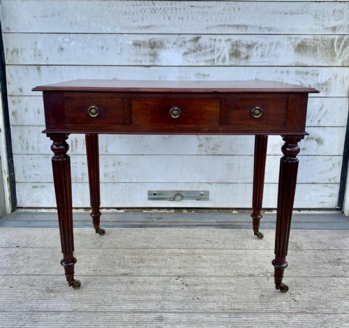 early victorian 1850 mahogany 3 drawer writing table on fluted legs with brass castors - CATEGORY: ANTIQUE TABLES - DATED 1850