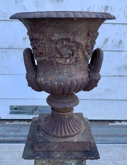 CIRCA 1900 PAIR OF CAST IRON URNS ON ORIGINAL PLINTHS - ADDITIONAL PHOTO 2