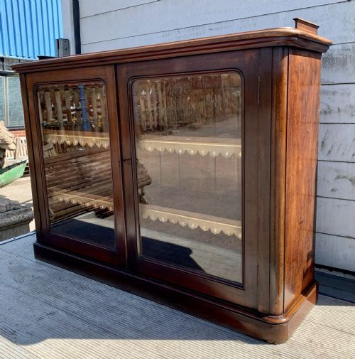 VICTORIAN MAHOGANY BOOKCASE WITH 2 GLAZED DOORS COMPLETE WITH KEY - ADDITIONAL PHOTO 2