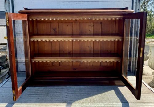 VICTORIAN MAHOGANY BOOKCASE WITH 2 GLAZED DOORS COMPLETE WITH KEY - ADDITIONAL PHOTO 6