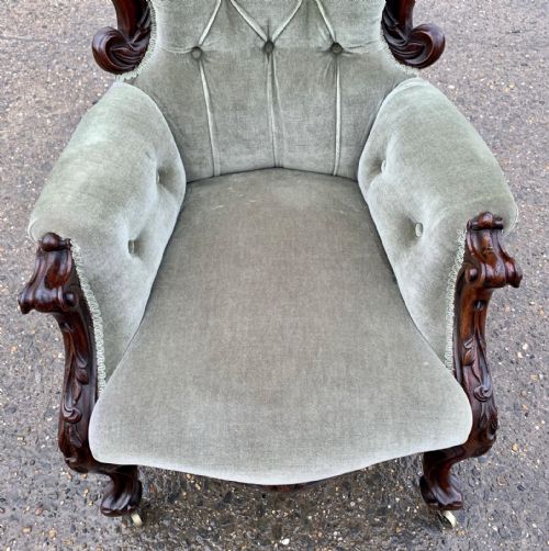 VICTORIAN WALNUT SHOW FRAME ARMCHAIR WITH BUTTON BACK UPHOLSTERY AND LEAF CAPPED CABRIOLE FRONT LEGS - ADDITIONAL PHOTO 4