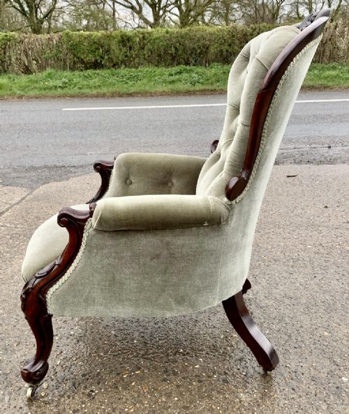 VICTORIAN WALNUT SHOW FRAME ARMCHAIR WITH BUTTON BACK UPHOLSTERY AND LEAF CAPPED CABRIOLE FRONT LEGS - ADDITIONAL PHOTO 6