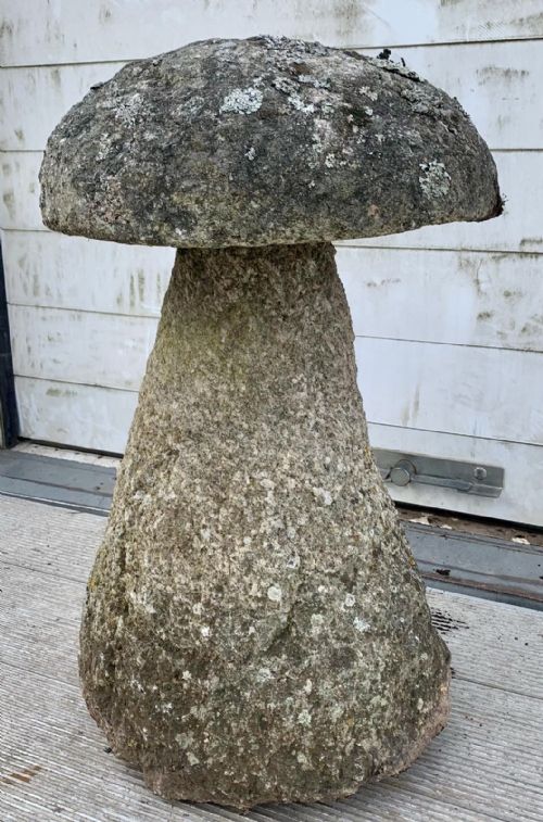 19TH CENTURY CORNISH GRANITE STADDLE STONE - ADDITIONAL PHOTO 5
