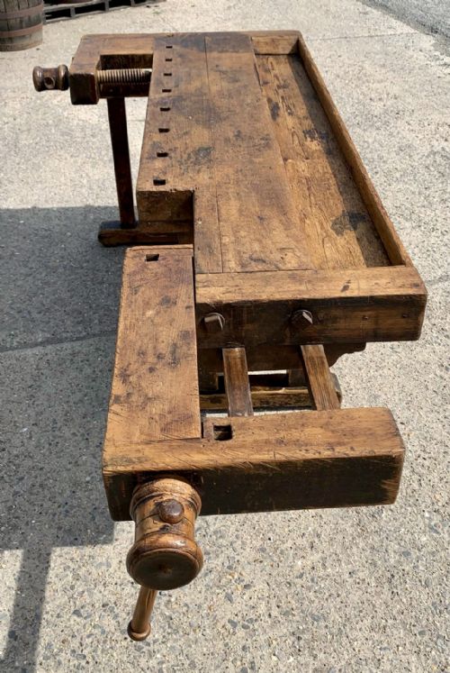 CIRCA 1900 LARGE PINE CARPENTER'S BENCH WITH BOTH VICES WORKING - ADDITIONAL PHOTO 3