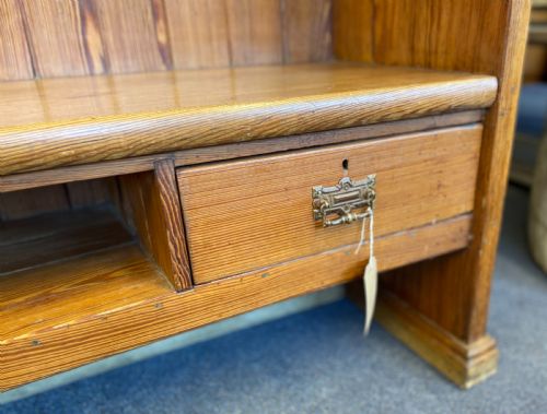 1920'S PINE BOW BACK SETTLE WITH 2 DRAWERS - ADDITIONAL PHOTO 8