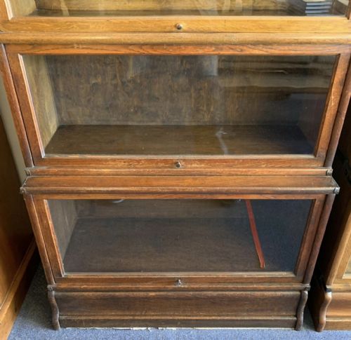 1920'S OAK GLOBE WERNICKE 4 SECTION BOOKCASE - ADDITIONAL PHOTO 3