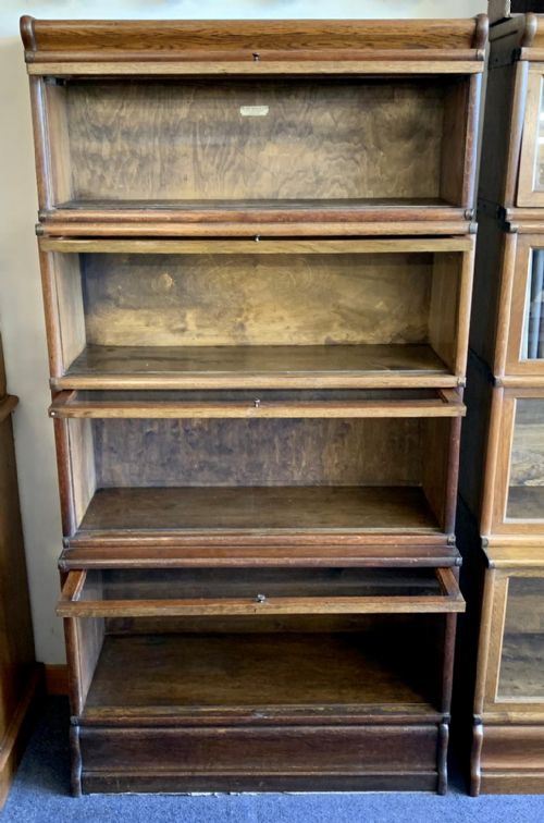 1920'S OAK GLOBE WERNICKE 4 SECTION BOOKCASE - ADDITIONAL PHOTO 4