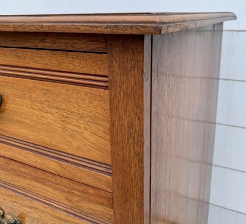 EDWARDIAN MAHOGANY CHEST OF DRAWERS WITH ORIGINAL BRASS HANDLES - ADDITIONAL PHOTO 5