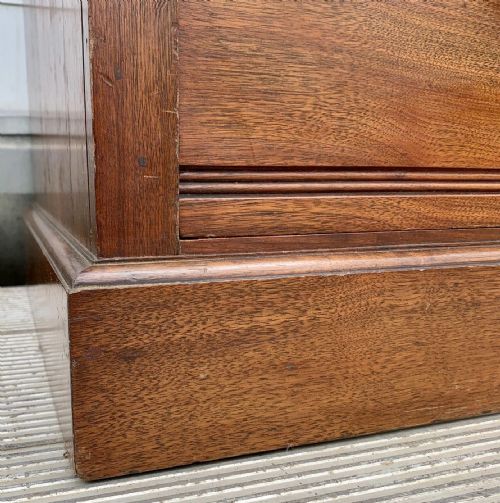 EDWARDIAN MAHOGANY CHEST OF DRAWERS WITH ORIGINAL BRASS HANDLES - ADDITIONAL PHOTO 6