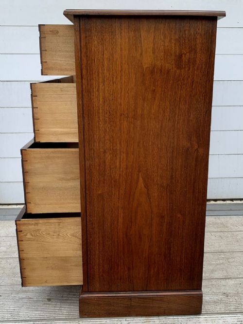 EDWARDIAN MAHOGANY CHEST OF DRAWERS WITH ORIGINAL BRASS HANDLES - ADDITIONAL PHOTO 9