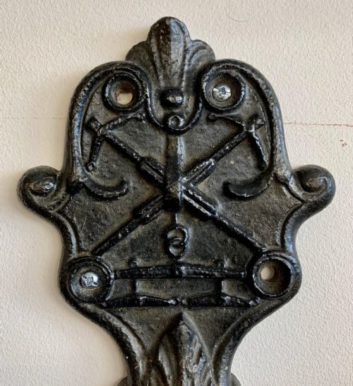 SET OF 8 VICTORIAN CAST IRON HOOKS - ADDITIONAL PHOTO 2