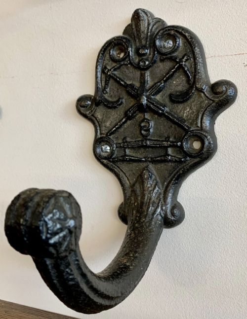 SET OF 8 VICTORIAN CAST IRON HOOKS - ADDITIONAL PHOTO 3
