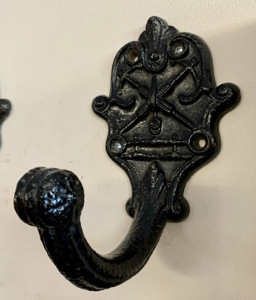 SET OF 8 VICTORIAN CAST IRON HOOKS - ADDITIONAL PHOTO 5