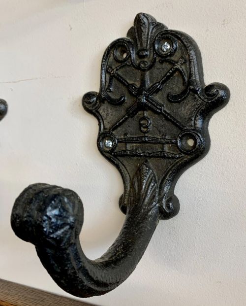 SET OF 8 VICTORIAN CAST IRON HOOKS - ADDITIONAL PHOTO 7