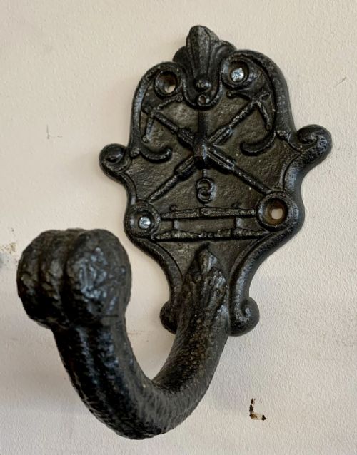 SET OF 8 VICTORIAN CAST IRON HOOKS - ADDITIONAL PHOTO 9