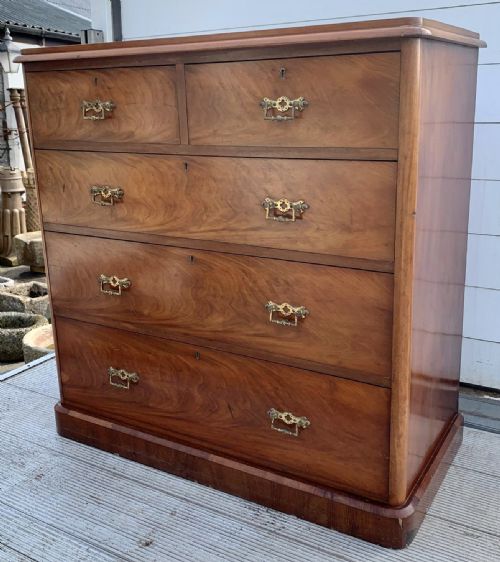 VICTORIAN MAHOGANY CHEST OF DRAWERS WITH ORIGINAL BRASS GOTHIC DROP HANDLES - ADDITIONAL PHOTO 3