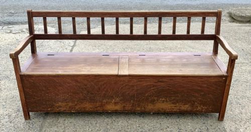 19TH CENTURY PINE BOX SEAT SETTLE IN ORIGINAL WORN PAINT FINISH - ADDITIONAL PHOTO 2