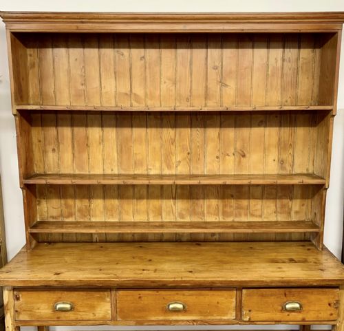 19TH CENTURY PINE POT BOARD DRESSER - ADDITIONAL PHOTO 2