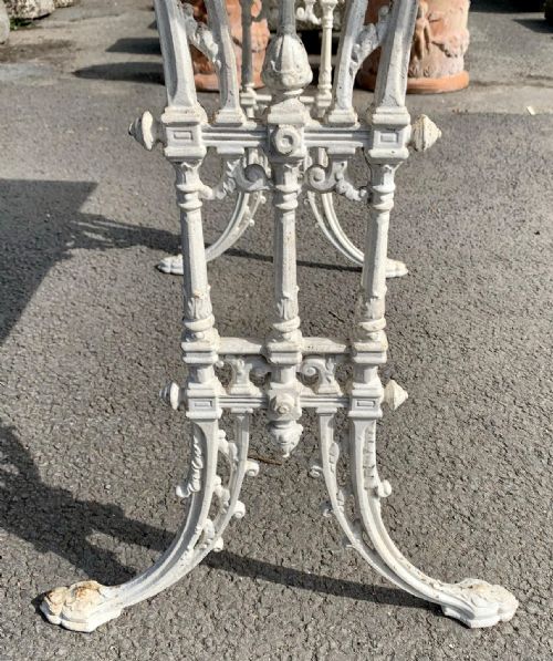 VICTORIAN CAST IRON PUB TABLE WITH MARBLE TOP - ADDITIONAL PHOTO 9