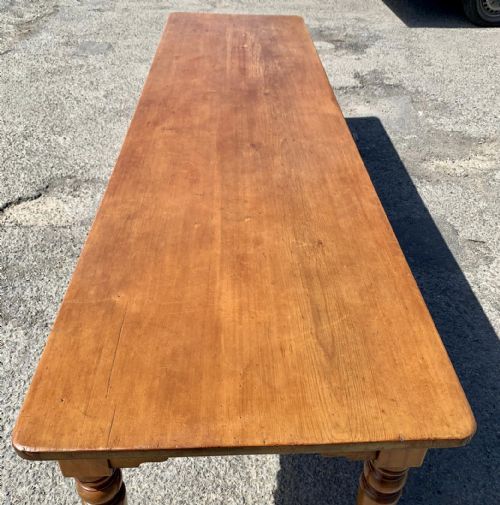 CIRCA 1900 PINE FARMHOUSE KITCHEN TABLE - ADDITIONAL PHOTO 4