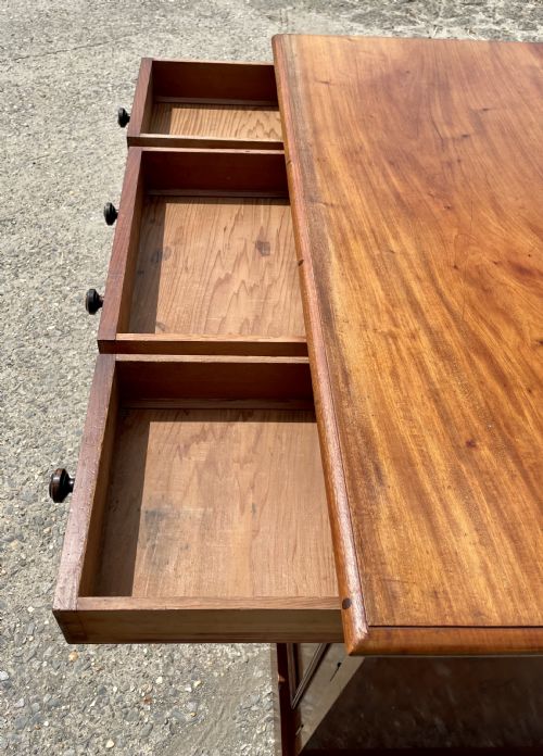 LATE VICTORIAN MAHOGANY KNEEHOLE DESK - ADDITIONAL PHOTO 9