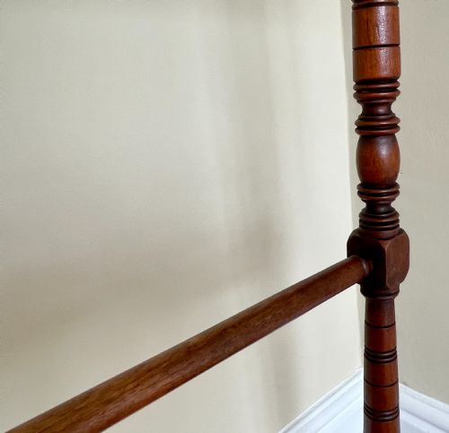 VICTORIAN MAHOGANY TOWEL RAIL - ADDITIONAL PHOTO 5