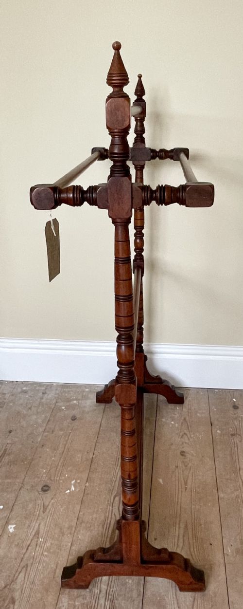 VICTORIAN MAHOGANY TOWEL RAIL - ADDITIONAL PHOTO 6
