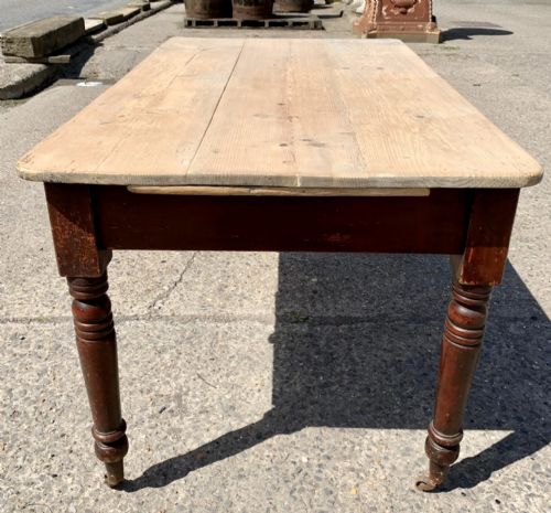 VICTORIAN PINE SCRUB TOP TABLE IN ORIGINAL STAINED FINISH - ADDITIONAL PHOTO 5