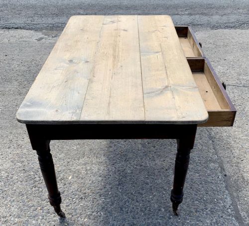 VICTORIAN PINE SCRUB TOP TABLE IN ORIGINAL STAINED FINISH - ADDITIONAL PHOTO 7