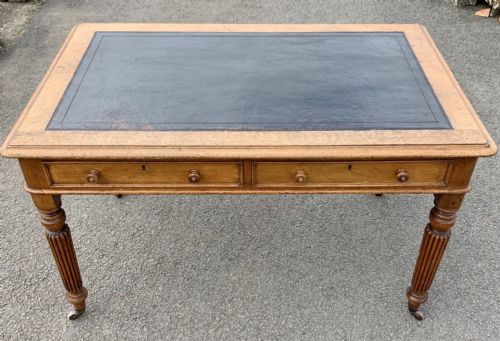 VICTORIAN OAK WRITING TABLE WITH ORIGINAL LEATHER INSERT - ADDITIONAL PHOTO 2