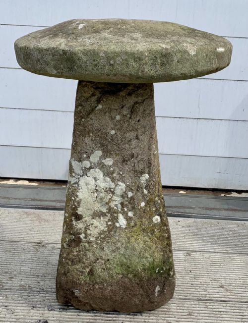 19th century sandstone staddle stone - CATEGORY: ANTIQUE MISCELLANEOUS - DATED 19TH CENTURY