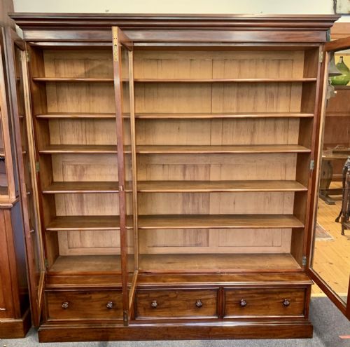 EARLY VICTORIAN 1850 MAHOGANY GLAZED BOOKCASE COMPLETE WITH KEYS - ADDITIONAL PHOTO 1