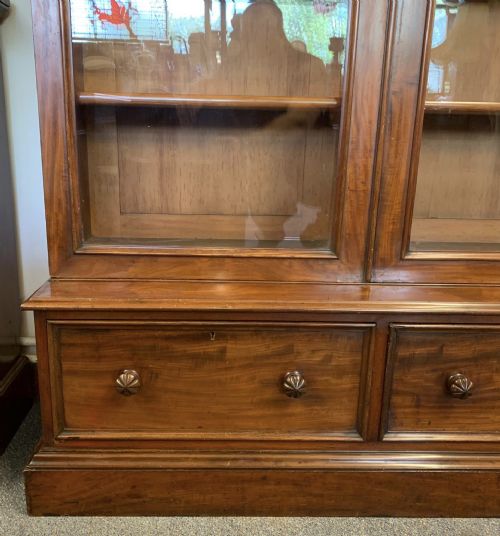 EARLY VICTORIAN 1850 MAHOGANY GLAZED BOOKCASE COMPLETE WITH KEYS - ADDITIONAL PHOTO 4