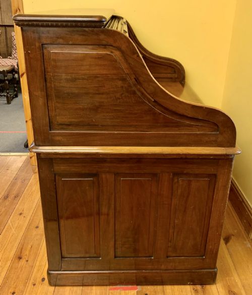 1920'S MAHOGANY ROLL TOP TWIN PEDESTAL DESK COMPLETE WITH ORIGINAL LOCK AND KEY - ADDITIONAL PHOTO 11