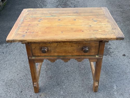 19TH CENTURY FRENCH PINE KITCHEN PREPARATION TABLE WITH DRAWER - ADDITIONAL PHOTO 1