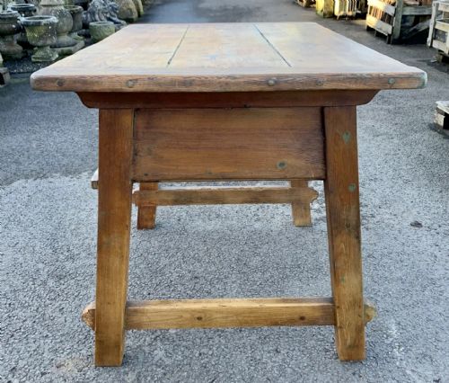 19TH CENTURY FRENCH PINE KITCHEN PREPARATION TABLE WITH DRAWER - ADDITIONAL PHOTO 8