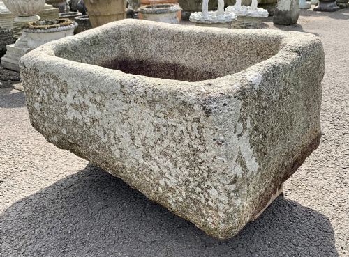 EARLY 19TH CENTURY CORNISH GRANITE TROUGH WITH UNUSUAL DRESSED CORNER SUPPORTS - ADDITIONAL PHOTO 2
