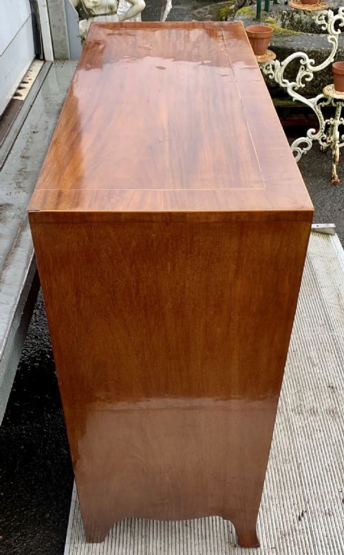 GEORGIAN MAHOGANY CHEST OF DRAWERS WITH BOXWOOD INLAY ORIGINAL BRASS HANDLES AND BRACKET FEET - ADDITIONAL PHOTO 5