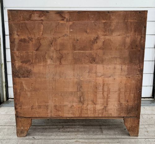 GEORGIAN MAHOGANY CHEST OF DRAWERS WITH BOXWOOD INLAY ORIGINAL BRASS HANDLES AND BRACKET FEET - ADDITIONAL PHOTO 10