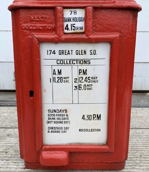 AN ORIGINAL GEORGE VI CAST IRON POST BOX WITH ORIGINAL ENAMEL COLLECTION PLATE - ADDITIONAL PHOTO 2