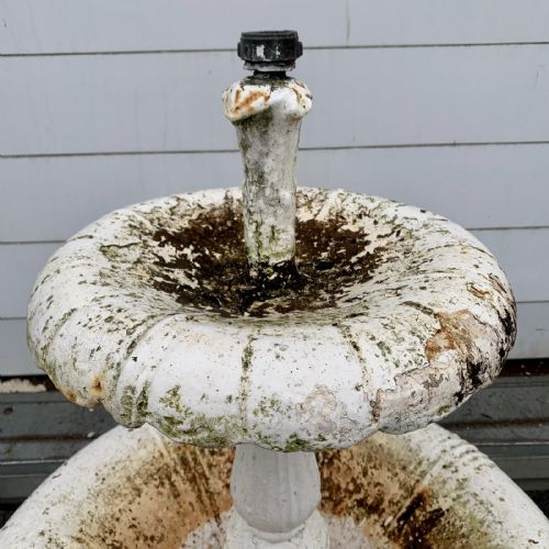 VICTORIAN CAST IRON FOUNTAIN - ADDITIONAL PHOTO 1