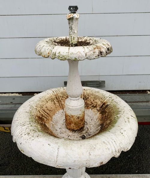 VICTORIAN CAST IRON FOUNTAIN - ADDITIONAL PHOTO 3