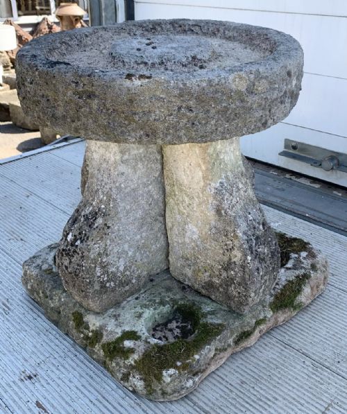 CIRCA 1900 HAND CARVED STONE BIRD BATH - ADDITIONAL PHOTO 2
